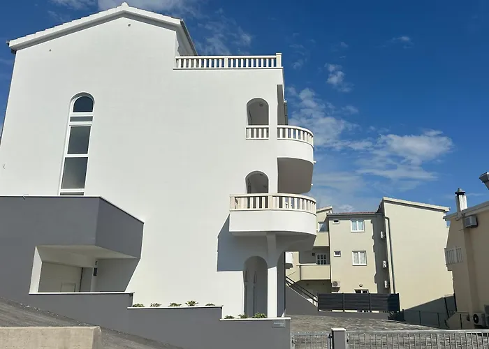 Cala Apartments